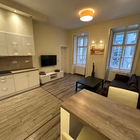 Appartement Downtown Life At Vaci Street Boedapest